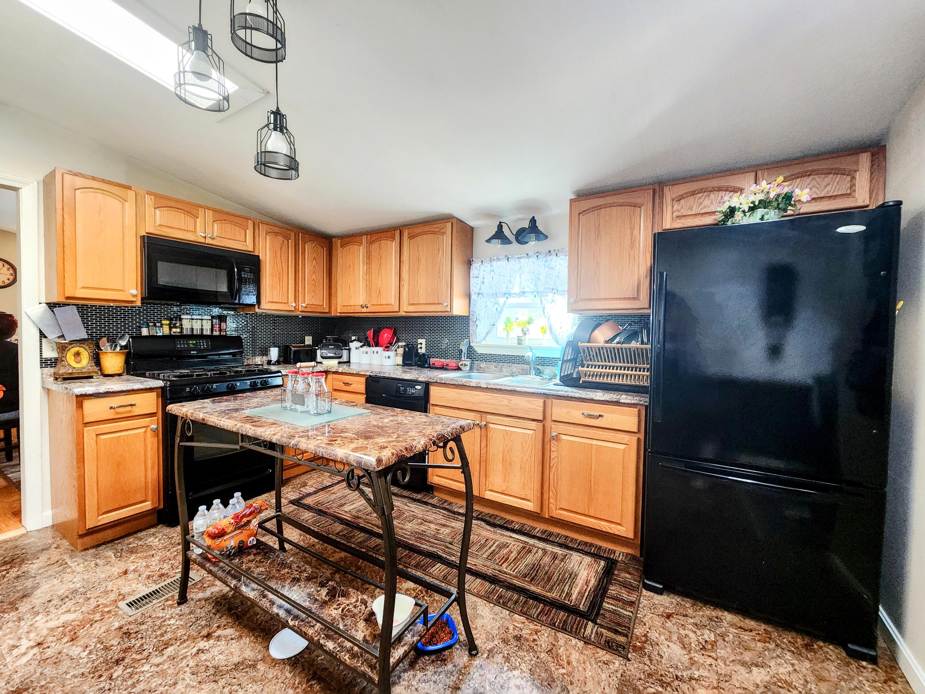 25 Killdeer Drive Unity, ME 04988 - Photo 5 of 18 Kitchen
