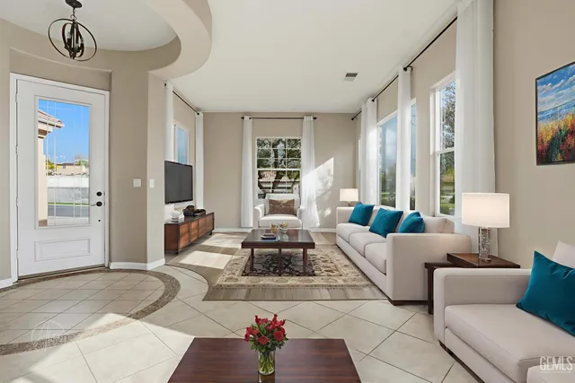 $605,000 | Undisclosed Address, Bakersfield, CA 93306