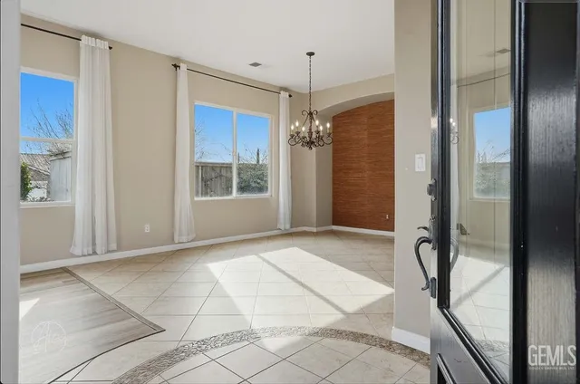 $605,000 | Undisclosed Address, Bakersfield, CA 93306