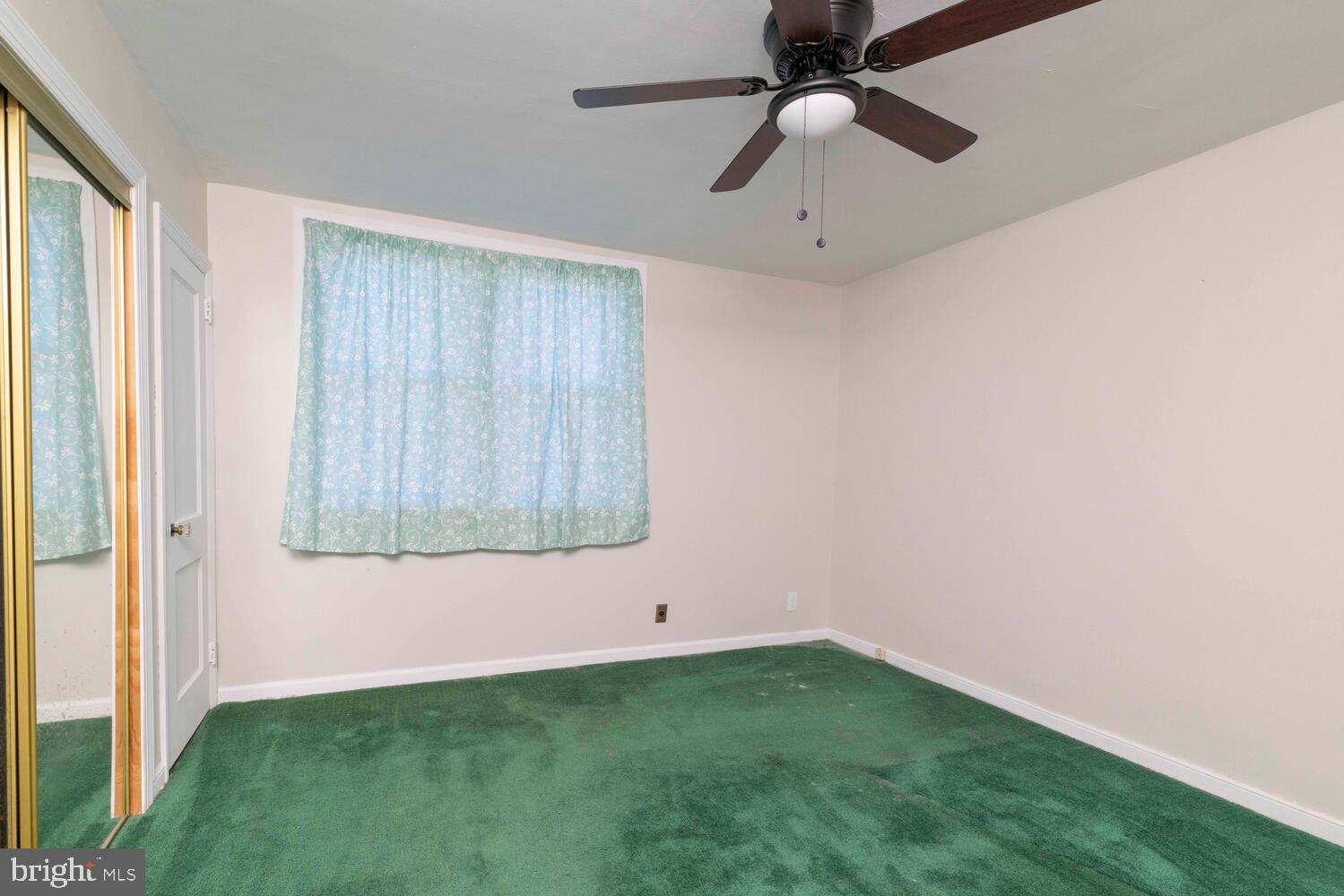 226 Benner Street Philadelphia, PA 19111 - Photo 5 of 25 Main Bedroom
