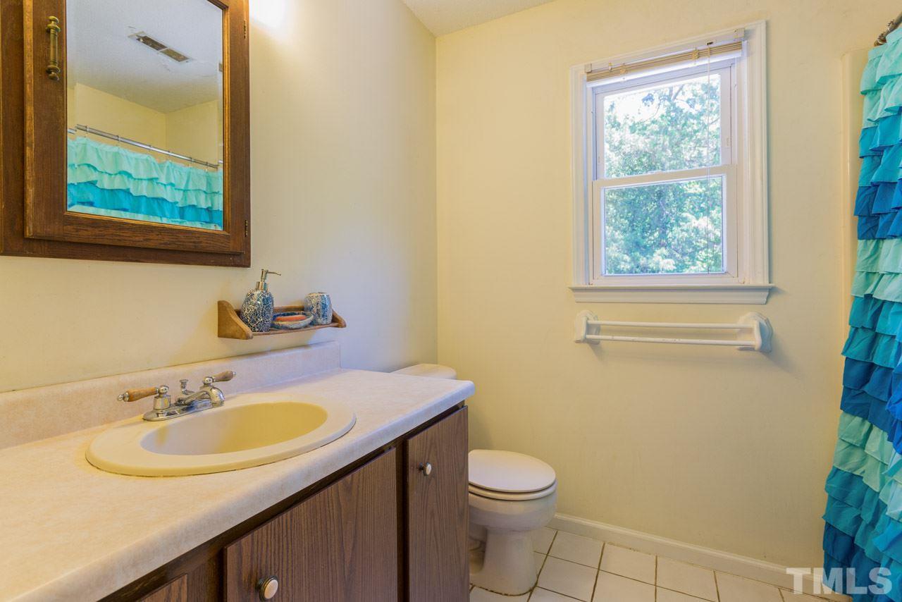 7834 Country Knoll Road Bahama, NC 27503 - Photo 14 of 25 Gallery Image 14