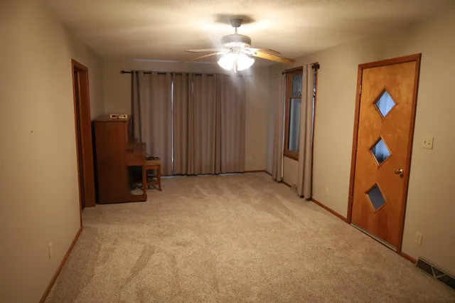 $179,000 | 106 Galchutt Street, Galchutt, ND 58075