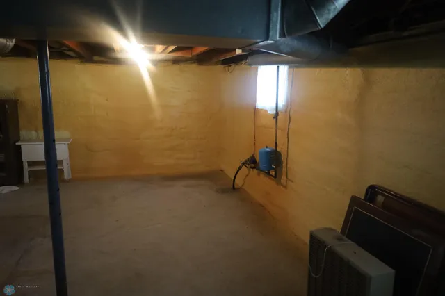 $179,000 | 106 Galchutt Street, Galchutt, ND 58075