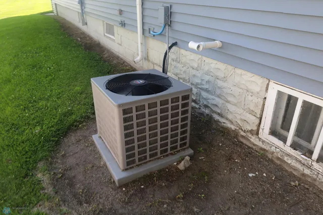 $179,000 | 106 Galchutt Street, Galchutt, ND 58075