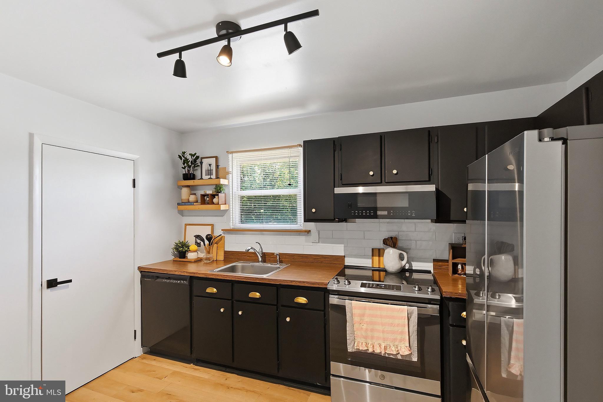 1475 Mt Holly Road, Unit H2 Edgewater Park, NJ 08010 - Photo 11 of 26
