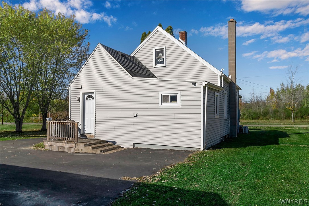 1261 Gowans Road Evans, NY 14006 - Photo 7 of 46