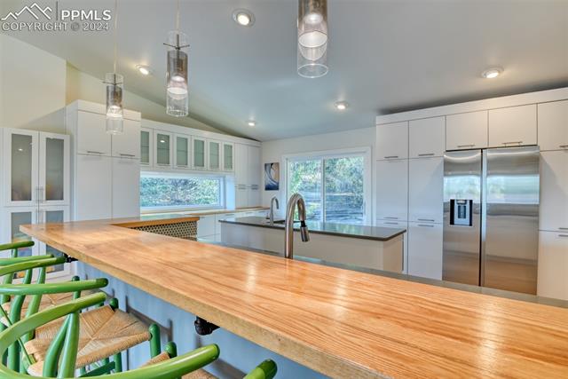 2738 Rigel Drive Colorado Springs, CO 80906 - Photo 11 of 50 counter bar