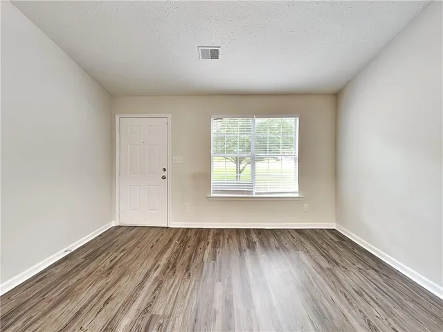 $1,425 | 244 Halehaven Drive, Douglasville, GA 30134