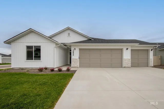 $464,990 | 7472 South Menzingers Avenue, Meridian, ID 83642