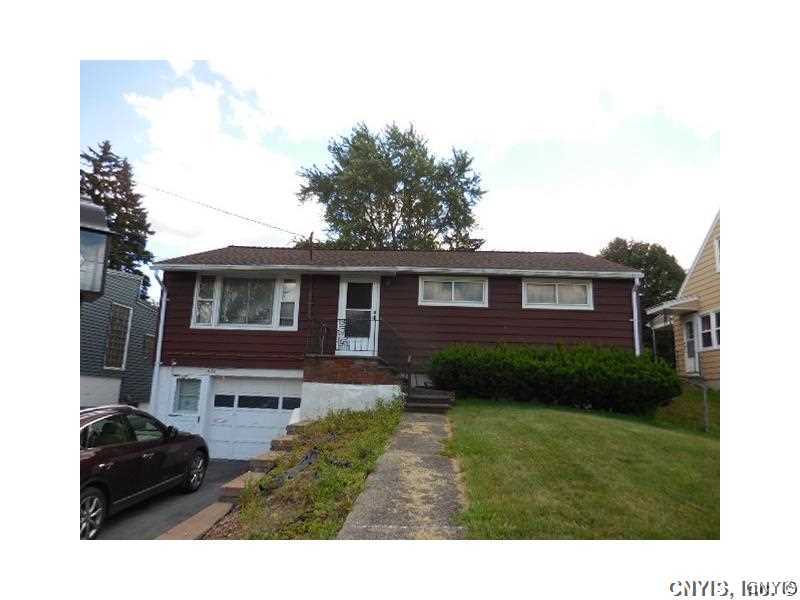 432 Radcliffe Road DeWitt, NY 13214 - Photo 1 of 1 Exterior Front