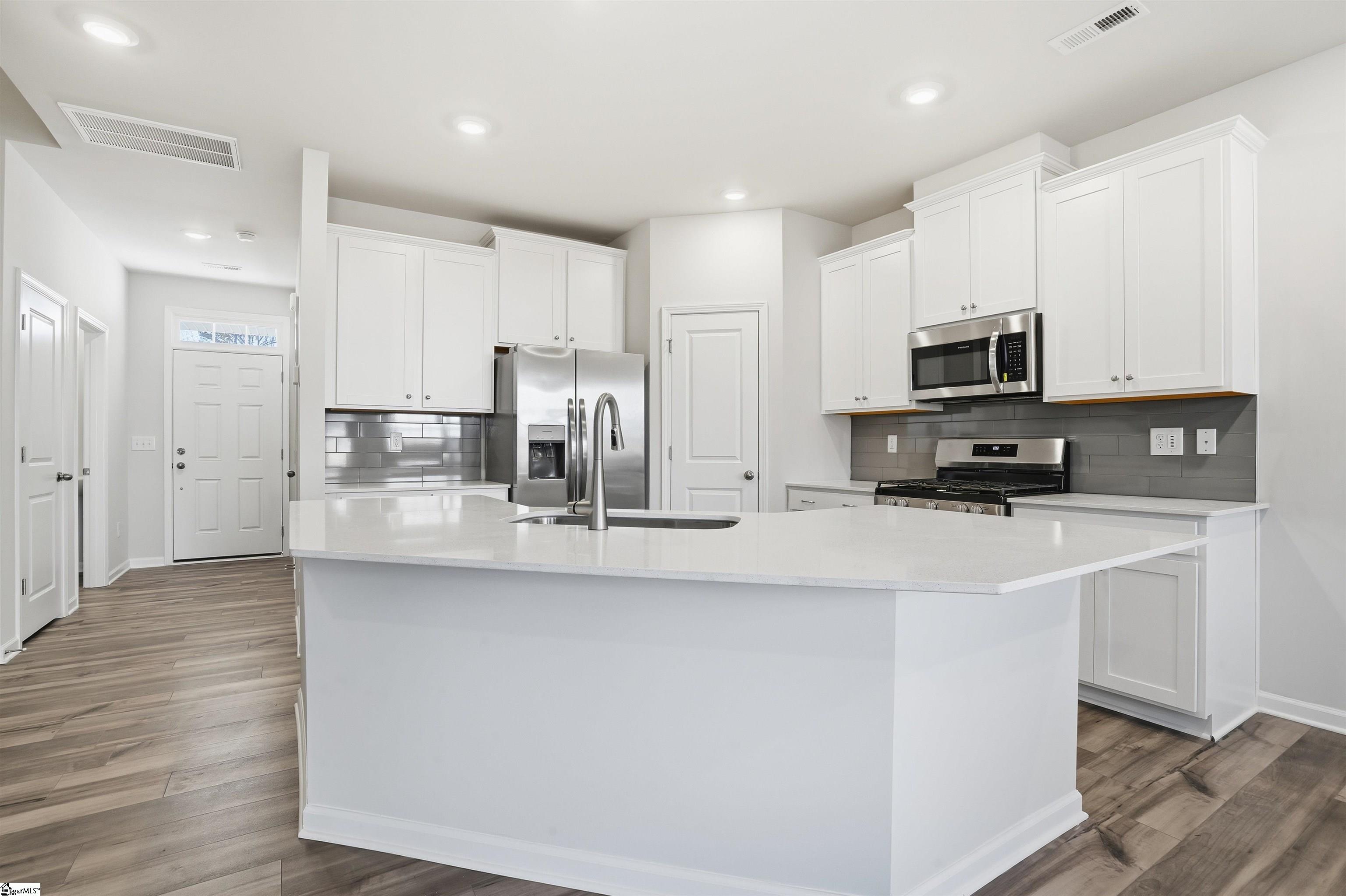 1736 Hidalgo Drive, Unit CSG 91 Boiling Springs, SC 29316 - Photo 5 of 25