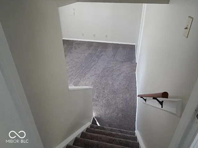 $1,695 | 561 Boonesboro Road, Greenwood, IN 46142