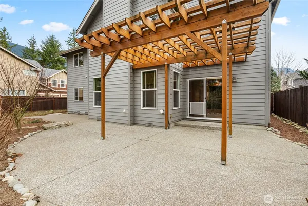 $1,474,999 | 1635 Tannerwood Way Southeast, North Bend, WA 98045