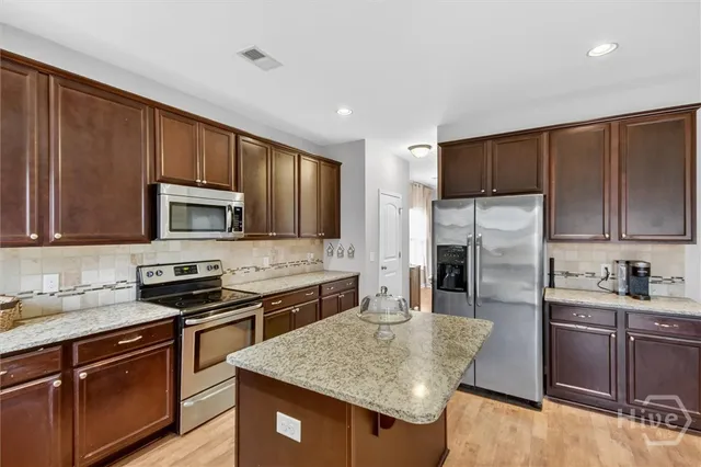 $465,000 | 140 Mosswood Drive, Savannah, GA 31405