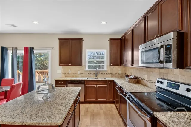 $465,000 | 140 Mosswood Drive, Savannah, GA 31405