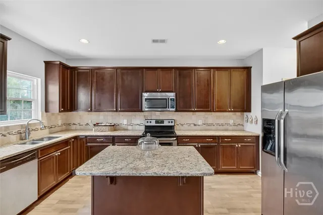 $465,000 | 140 Mosswood Drive, Savannah, GA 31405