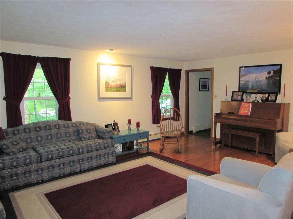 628 Williams Road Lyman, ME 04002 - Photo 19 of 35 Living room