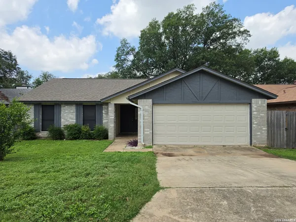 $1,695 | 5647 Timberhurst, San Antonio, TX 78250