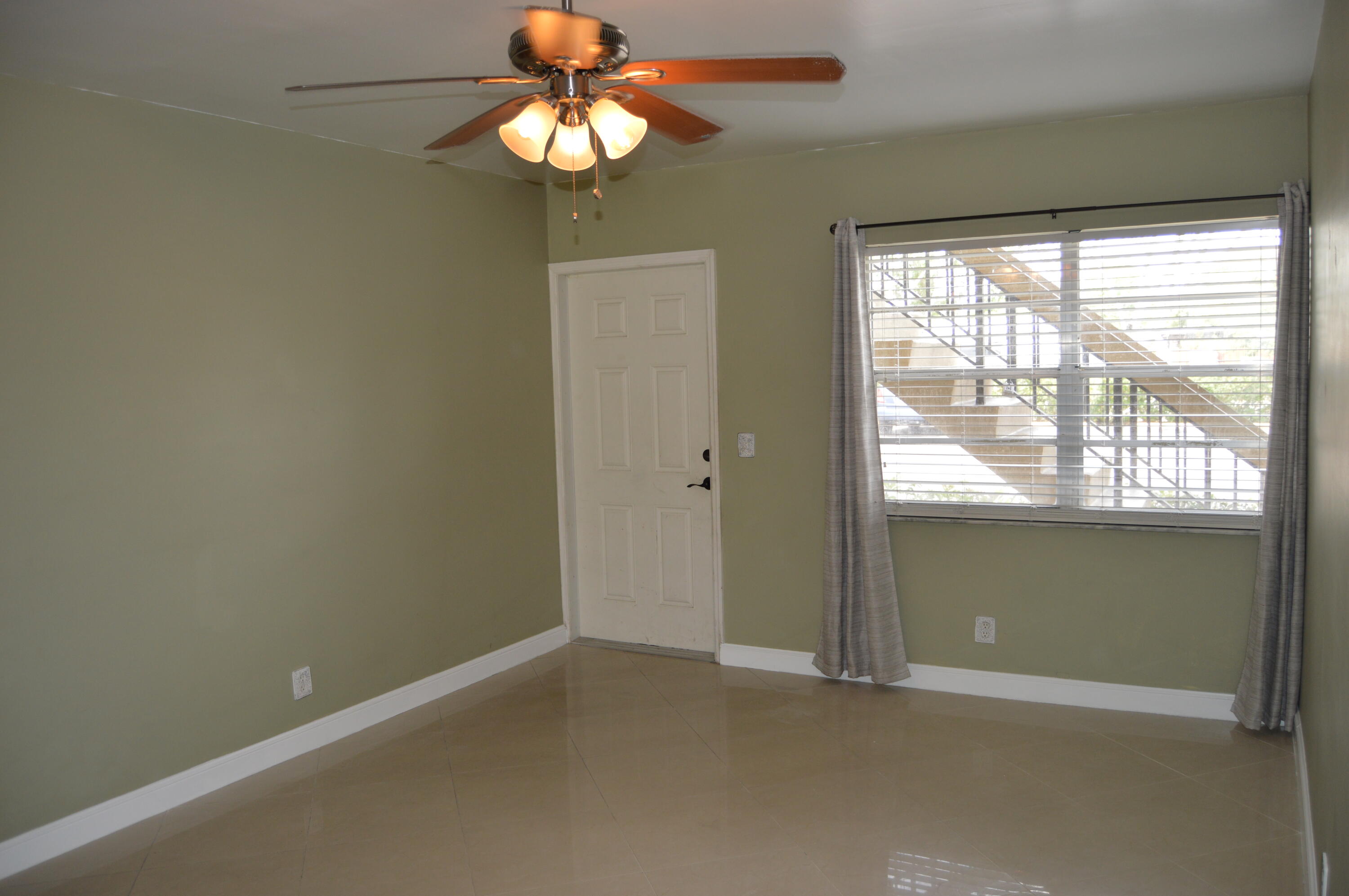 9500 Southwest 3rd Street, Unit A101 Boca Raton, FL 33428 - Photo 8 of 50 DSC_0197