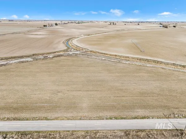 $120,000 | 3 300 South Road, Paul, ID 83347