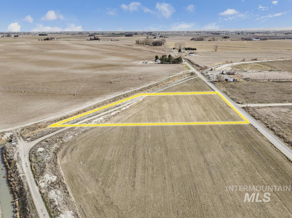 3 300 South Road Paul, ID 83347 - Photo 2 of 12 Aerial view of sparsely populated area
