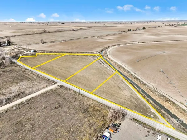 $120,000 | 3 300 South Road, Paul, ID 83347