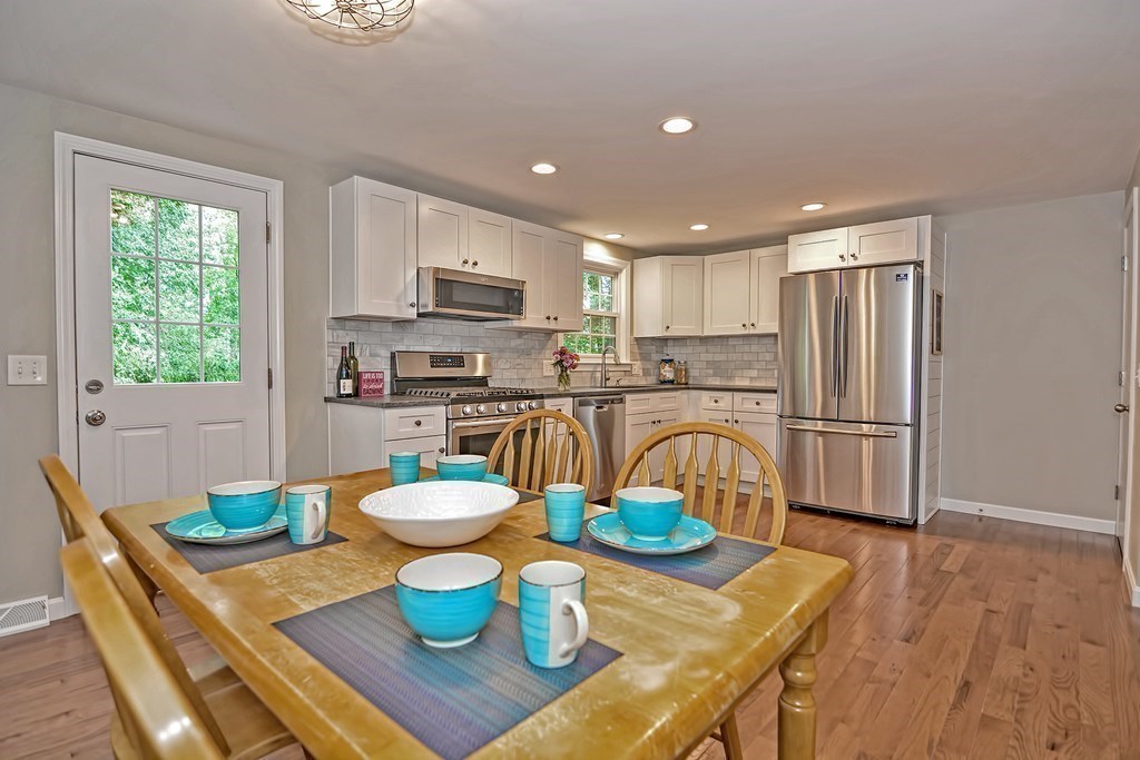 129 Dover Road, Unit 129 Millis, MA 02054 - Photo 3 of 42 Gallery Image 3