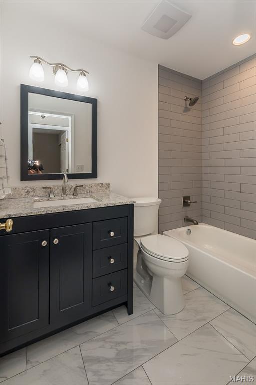 555 Vernal Hill Court Ballwin, MO 63021 - Photo 18 of 29 Gallery Image 18