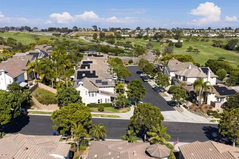$1,949,000 | 1050 Alexandra Lane, Encinitas, CA 92024