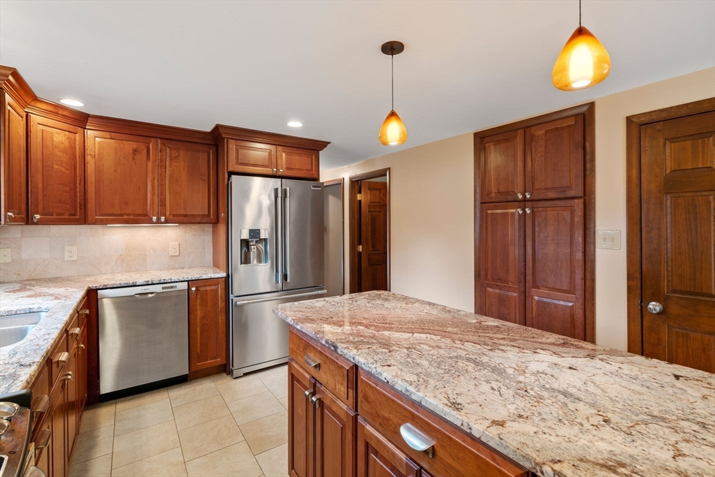 25 Wehr Road Hampden, MA 01036 - Photo 20 of 34