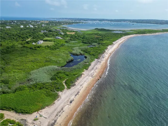 $2,500,000 | 721 Corn Neck Road, Block Island, RI 02807
