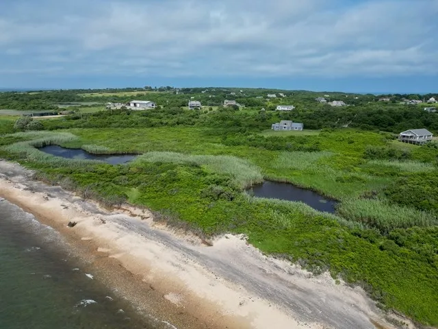 $2,500,000 | 721 Corn Neck Road, Block Island, RI 02807