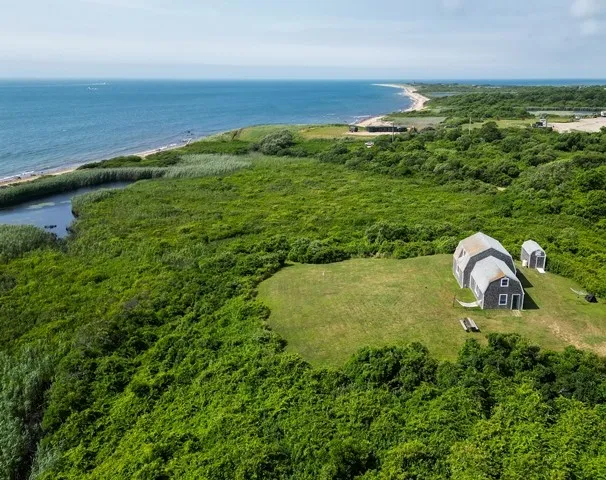 $2,500,000 | 721 Corn Neck Road, Block Island, RI 02807