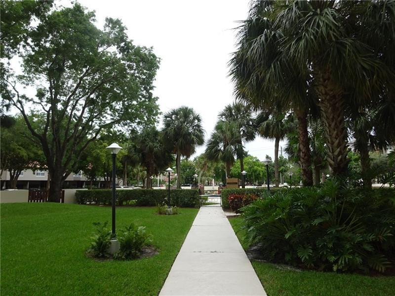 10777 West Sample Road, Unit 1019 Coral Springs, FL 33065 - Photo 3 of 28 Photo 3