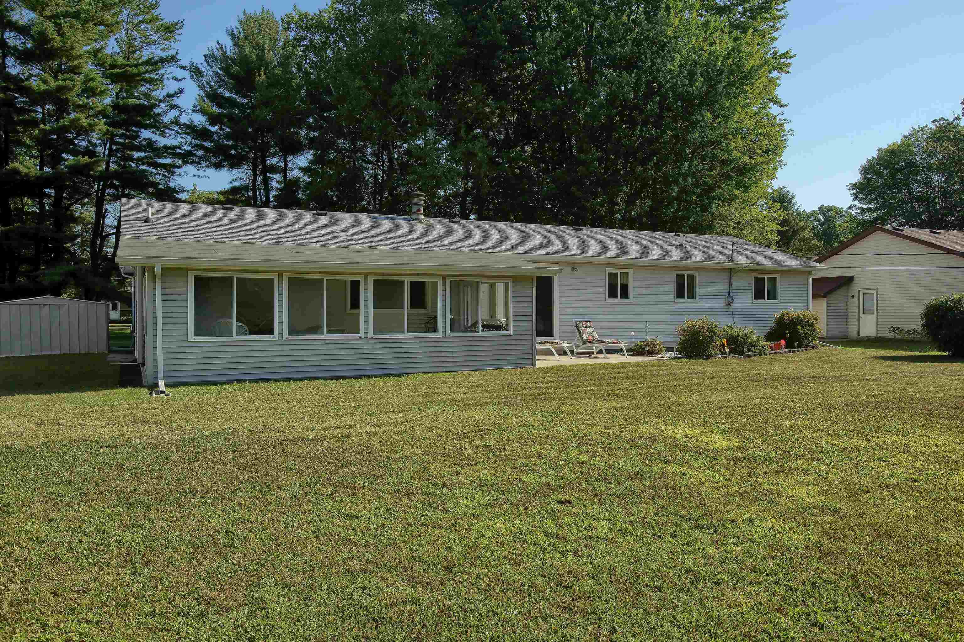 4137 Atkins Road Port Huron, MI 48060 - Photo 16 of 18 Rear of Home