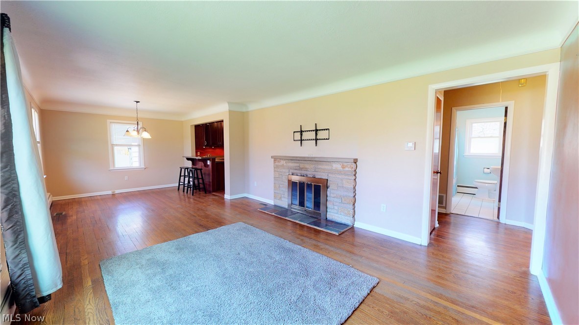 743 Lander Road Cleveland, OH 44143 - Photo 2 of 17 Living/Dining combo