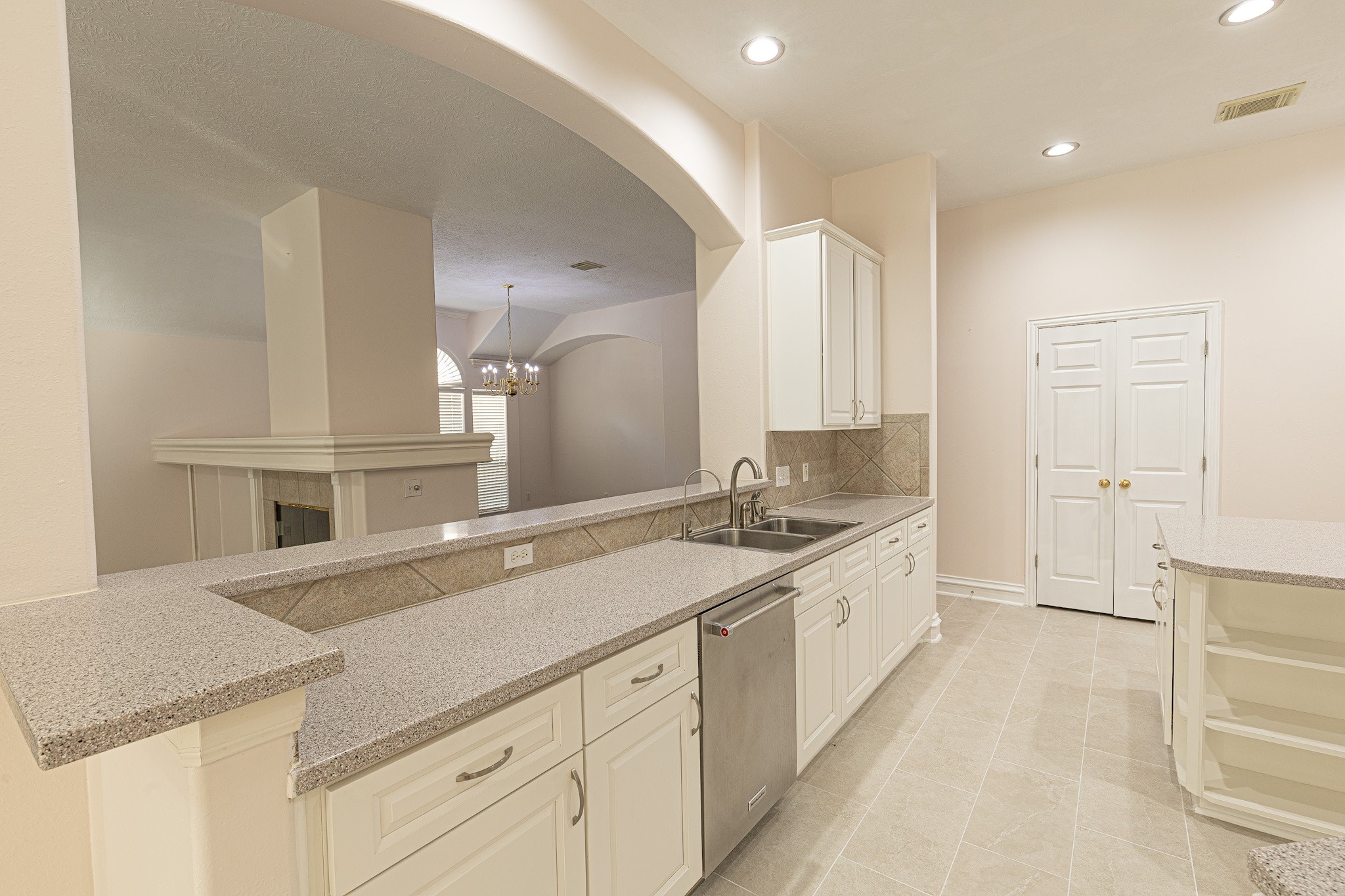 11411 Old Mission Road Houston, TX 77095 - Photo 14 of 45 Gallery Image 14