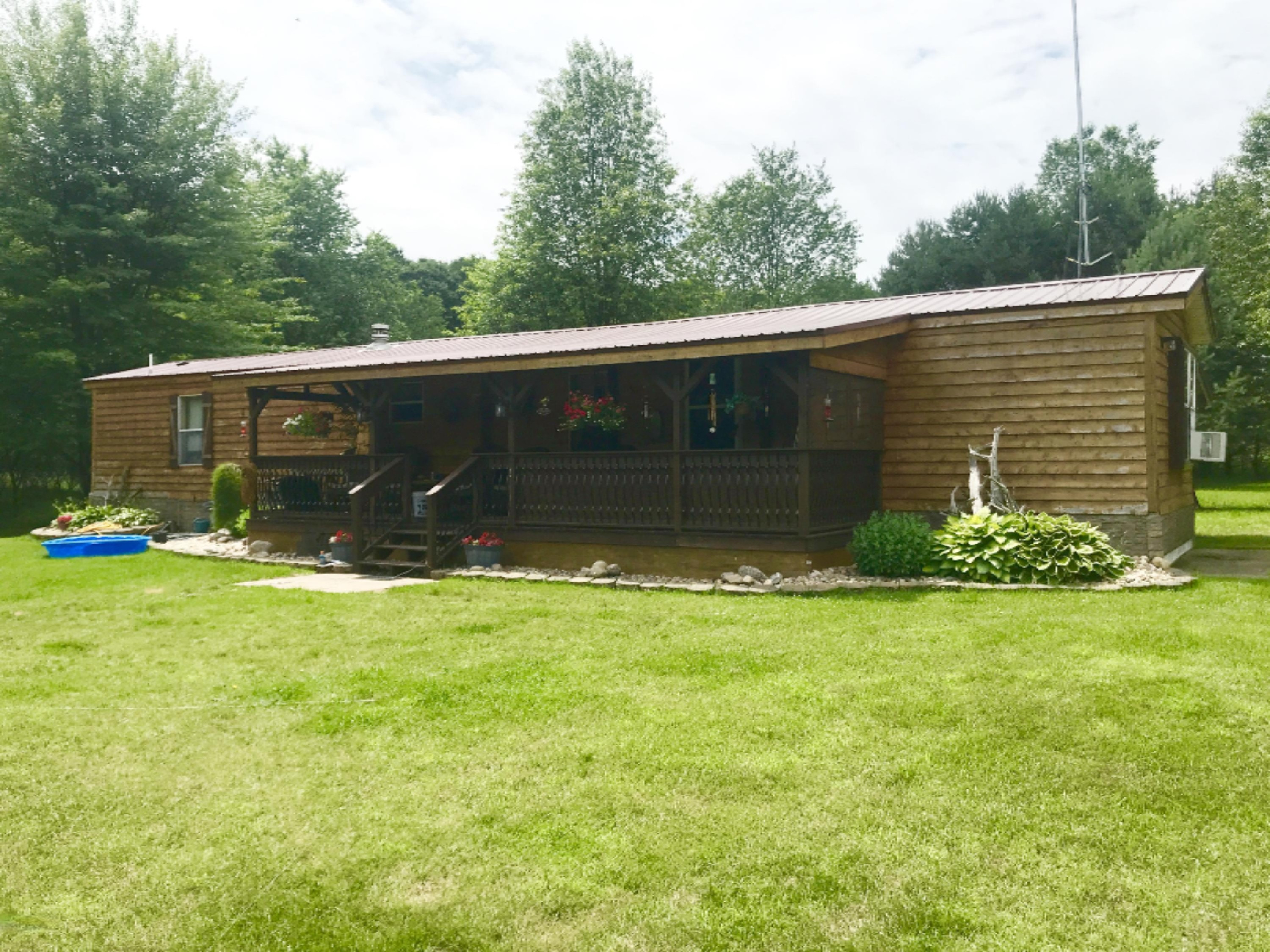 10807 Northwest Lake Road Lakeview, MI 48850 - Photo 3 of 32 IMG_2730