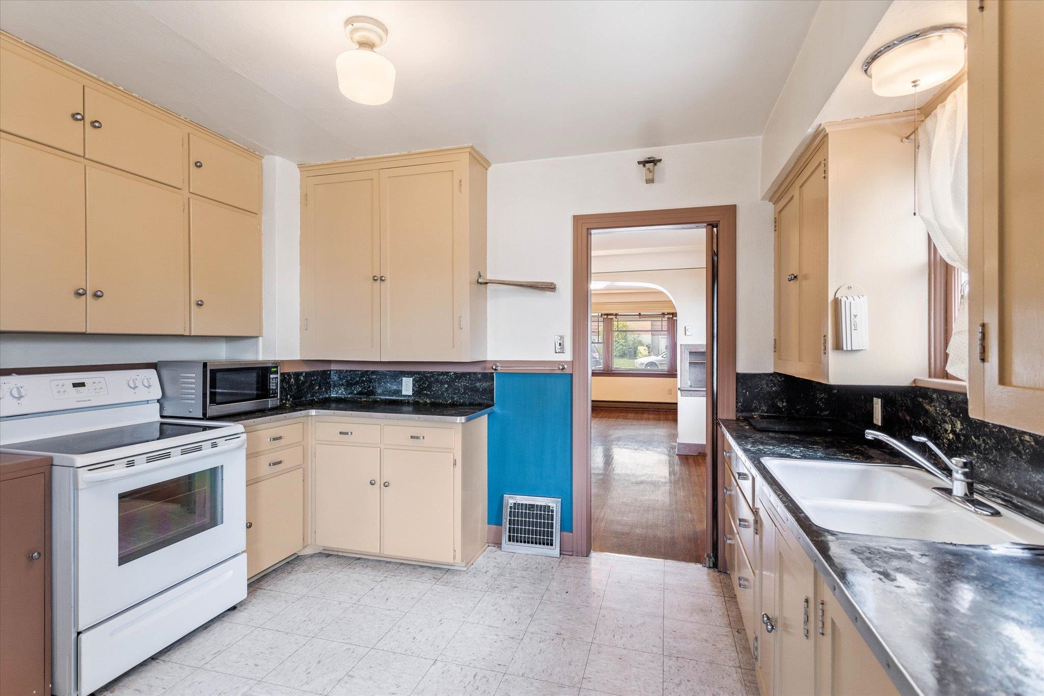 210 H Street Cheney, WA 99004 - Photo 10 of 26