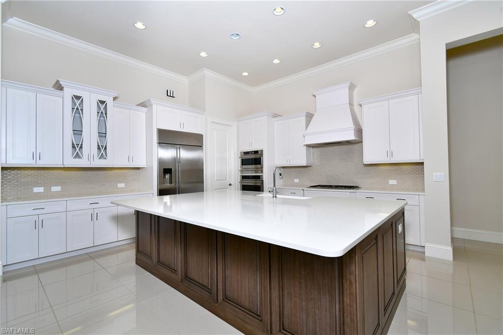6604 Costa Circle Naples, FL 34113 - Photo 16 of 50 Gallery Image 16