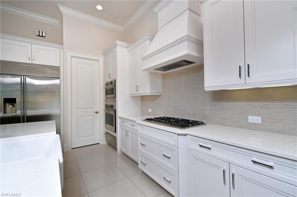 6604 Costa Circle Naples, FL 34113 - Photo 17 of 50 Gallery Image 17