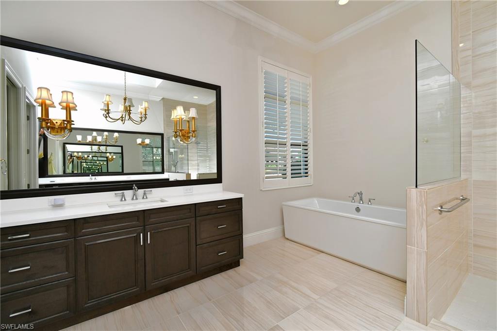 6604 Costa Circle Naples, FL 34113 - Photo 32 of 50 Gallery Image 32