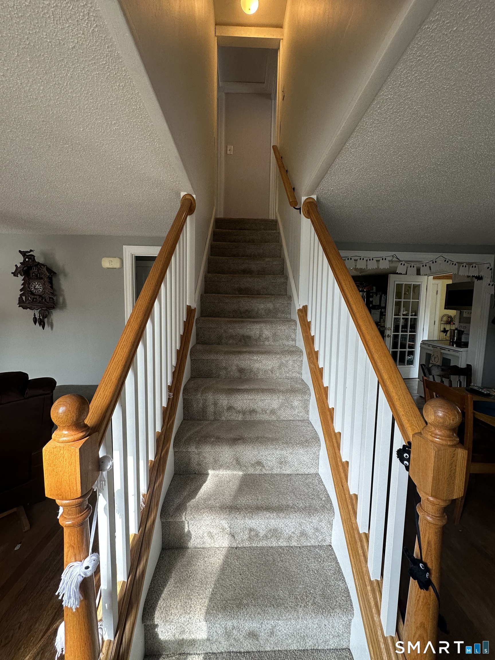 1031 Meriden Road Waterbury, CT 06705 - Photo 12 of 30 a view of entryway