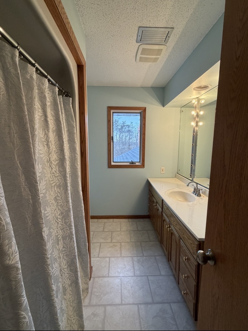 5009 Whispering Pine Circle Thomson, IL 61285 - Photo 23 of 34