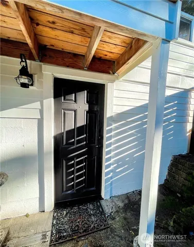 $2,000 | 516 2nd Avenue South, Unit B, Kirkland, WA 98033