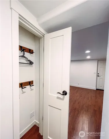 $2,000 | 516 2nd Avenue South, Unit B, Kirkland, WA 98033