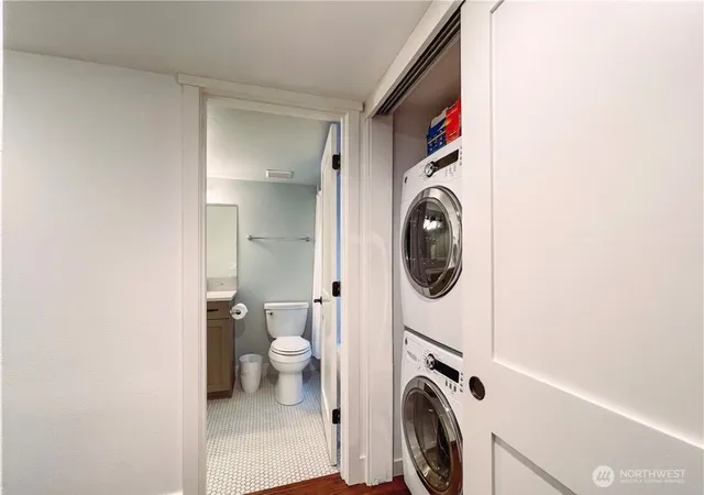 $2,000 | 516 2nd Avenue South, Unit B, Kirkland, WA 98033