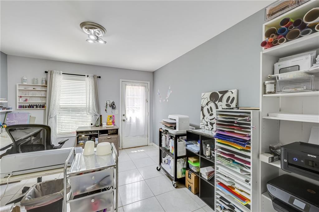 32 St Ives Circle Winder, GA 30680 - Photo 35 of 38 a living room with furniture and a window