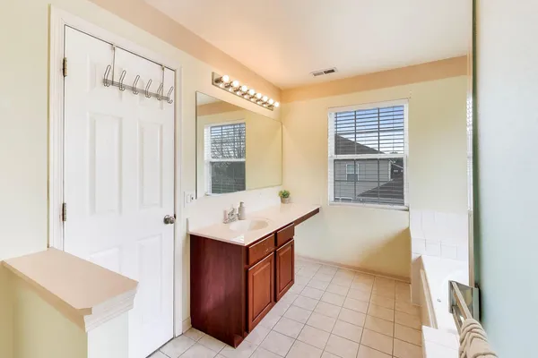$489,990 | 1655 Farmside Lane, Bolingbrook, IL 60490