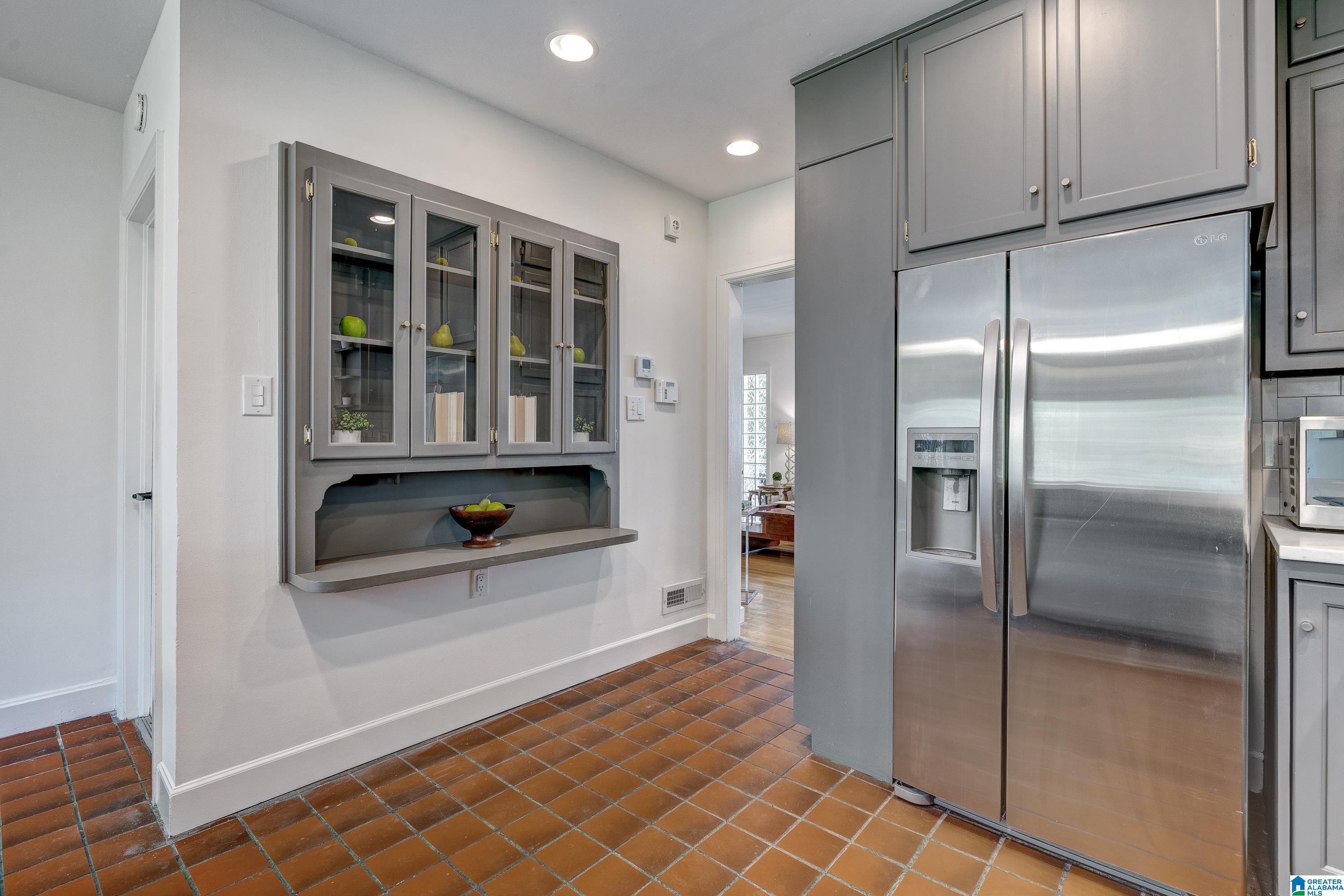 1503 Oxmoor Road Birmingham, AL 35209 - Photo 15 of 39